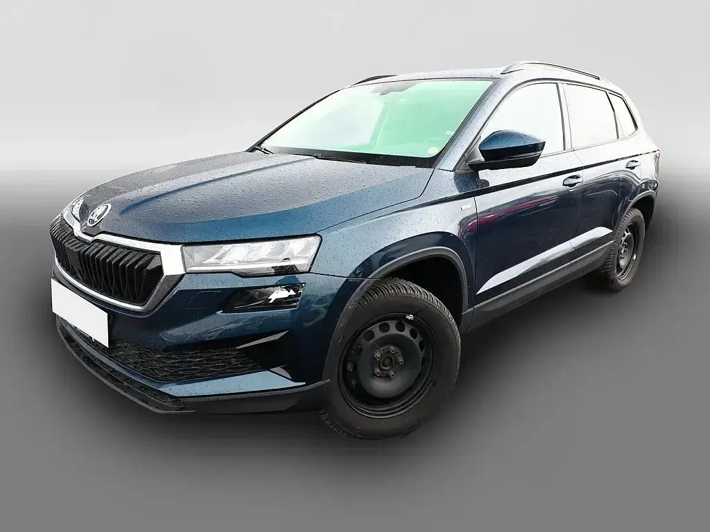 Käytetty Skoda Karoq Tour 116 HP (85 kW) 2023 Katumaasturi