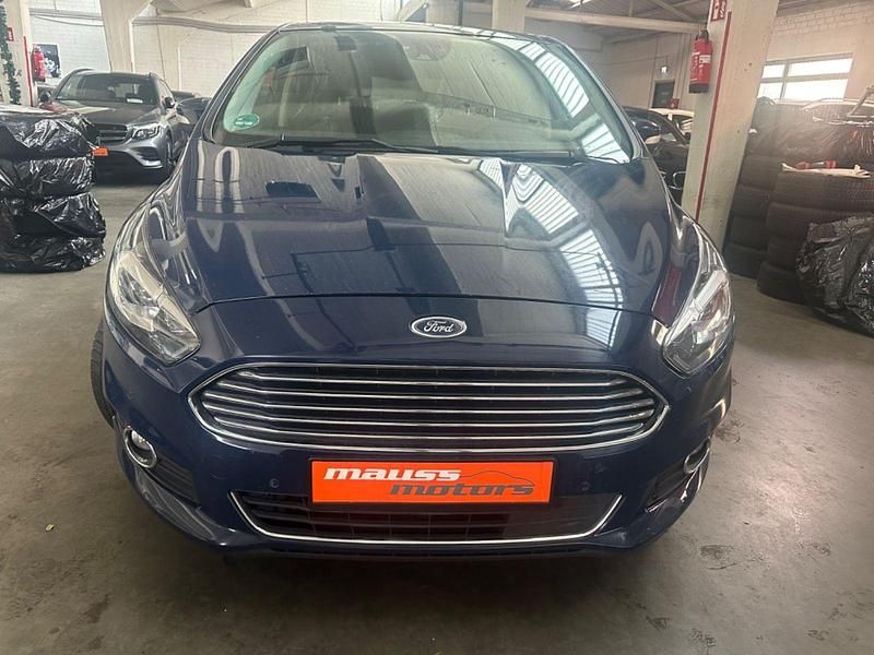 Gebraucht Ford T Titanium 190 PS (139 kW) 2018 Blau Kombi