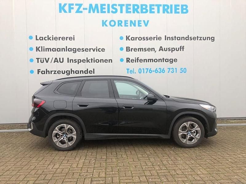 Gebraucht BMW iX1 150 kW (204 PS) 2025 Schwarz SUV