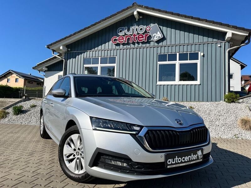 Silber Gebraucht 2022 Skoda Octavia Kombi | 18.980 € (Guter Preis) - Bild 1/4