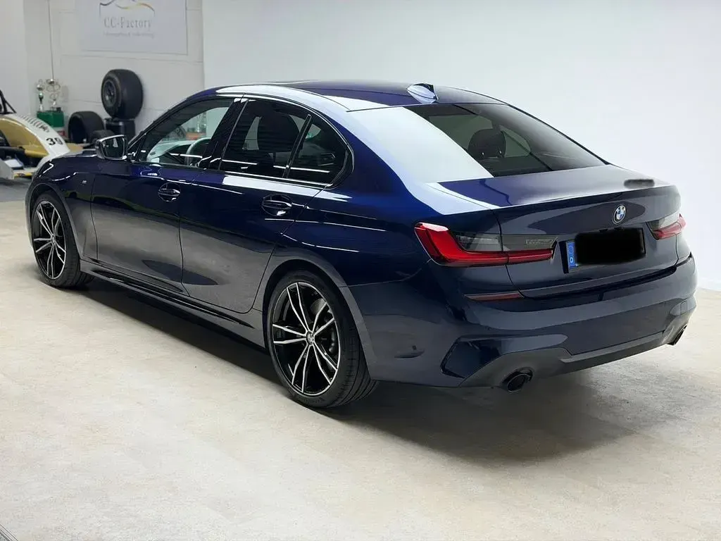 Gebraucht BMW 330 M Sport 265 PS (194 kW) 2019 Blau Limousine