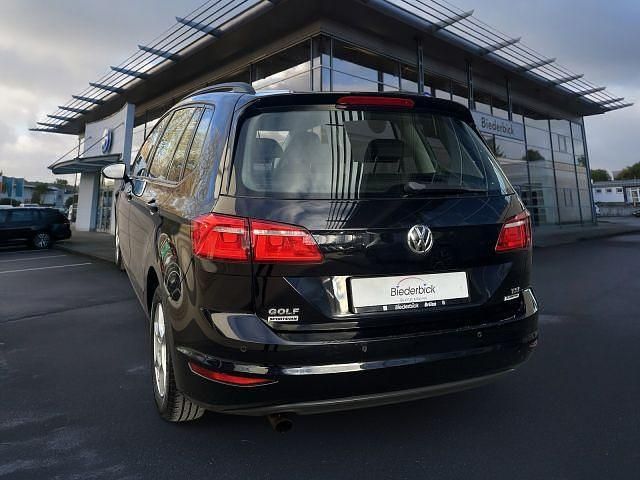 Gebraucht VW Golf VII Trendline 110 PS (80 kW) 2015 Schwarz Limousine