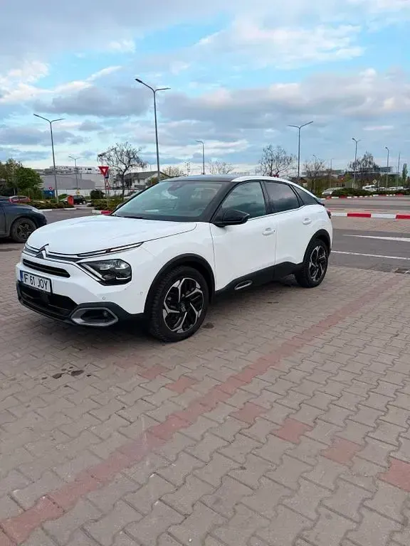 Gebraucht Citroën C4 PureTech 131 PS (96 kW) 2022 Weiß Limousine