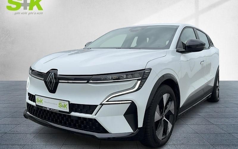 Weiß Gebraucht 2023 Renault Megane E-Tech Equilibre Limousine | 24.980 € - Bild 1/4