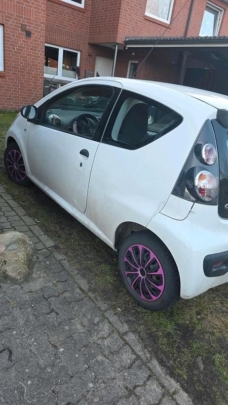 Gebraucht Citroën C1 68 PS (50 kW) 2010 Weiß Kleinwagen