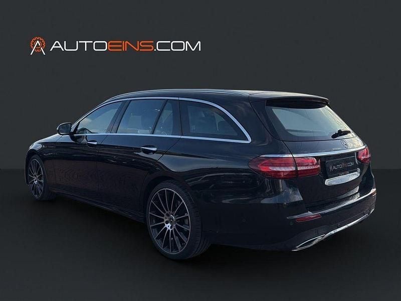 Gebraucht Mercedes E400 AMG 330 PS (242 kW) 2021 Schwarz Limousine