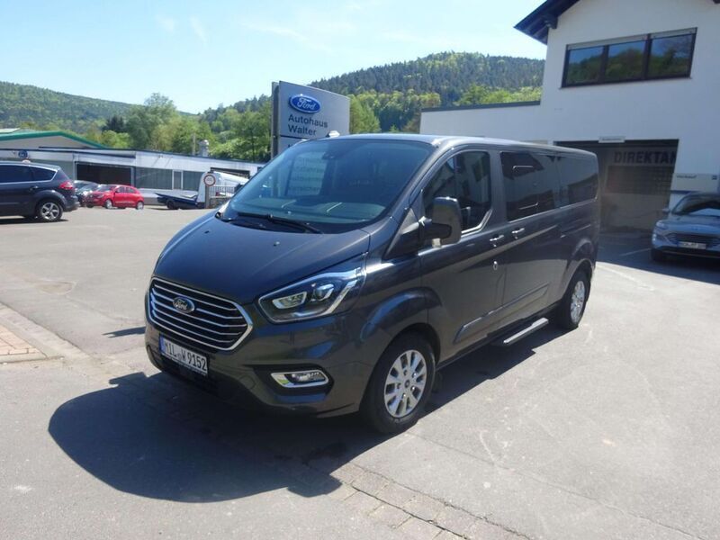 Magneticgrau (metallic) Gebraucht 2021 Ford Tourneo Custom Titanium X Van / Kleinbus | 38.900 € (Guter Preis) - Bild 1/4