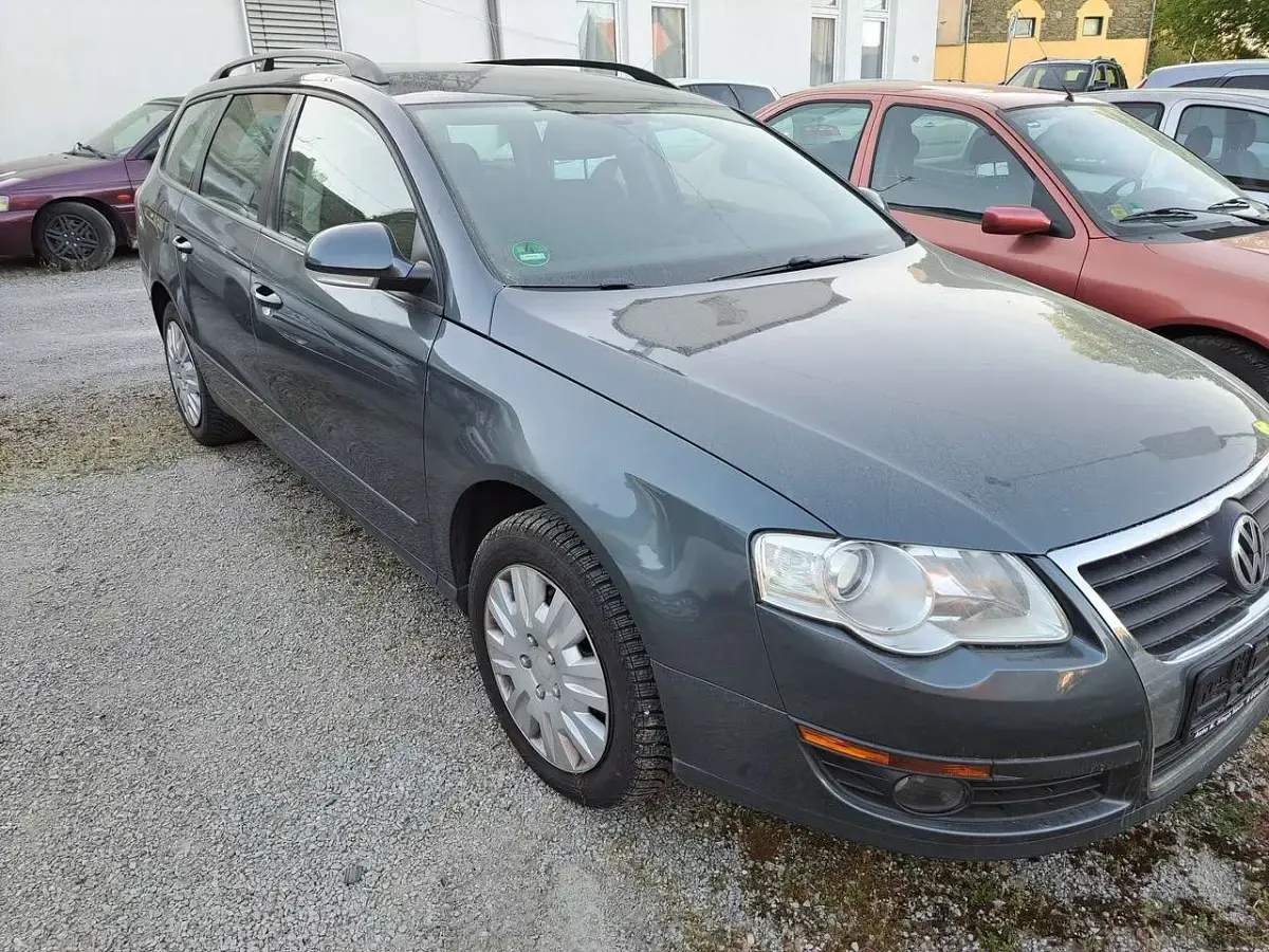 Gebraucht VW Passat Sportline 105 PS (77 kW) 2010 Grau Kombi