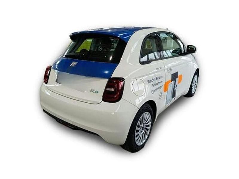 Second-hand Fiat 500e 86 kW (118 CP) 2023 Alb Berlinǎ