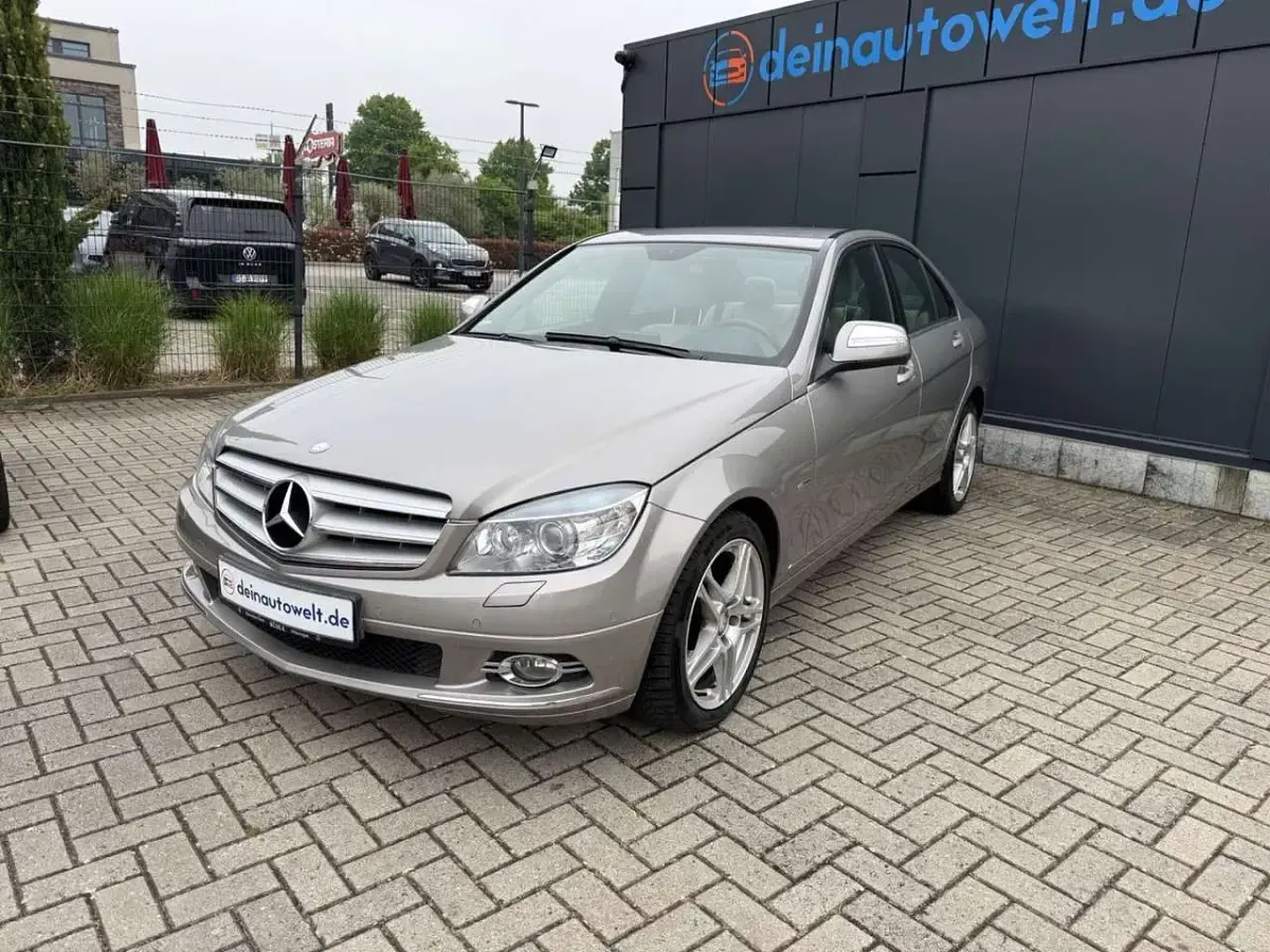 Gebraucht Mercedes C320 224 PS (164 kW) 2008 Grau Limousine