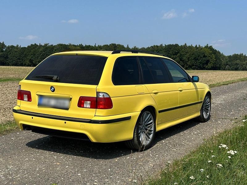 Gebraucht BMW 530 Performance 184 PS (135 kW) 1999 Gelb Kombi