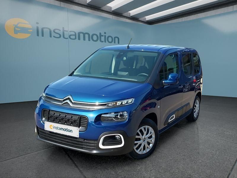 Blau Gebraucht 2020 Citroën Berlingo Feel Van / Kleinbus | 19.249 € (Teuer) - Bild 1/4