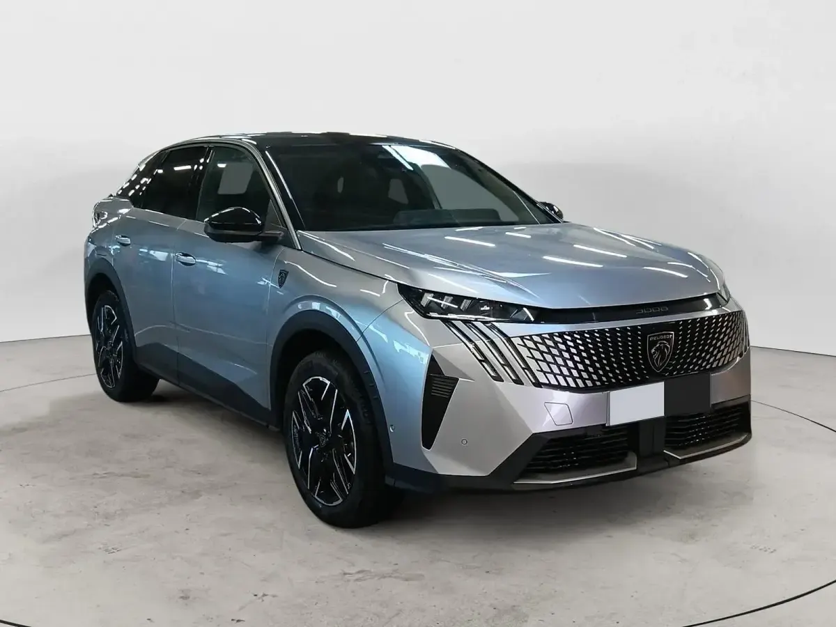 Gebraucht Peugeot 3008 GT 136 PS (100 kW) 2025 Gris artense SUV
