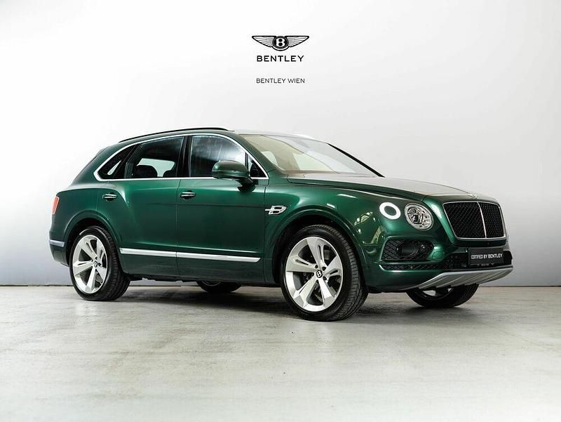 Grün Gebraucht 2017 Bentley Bentayga SUV | 117.810 € - Bild 1/4