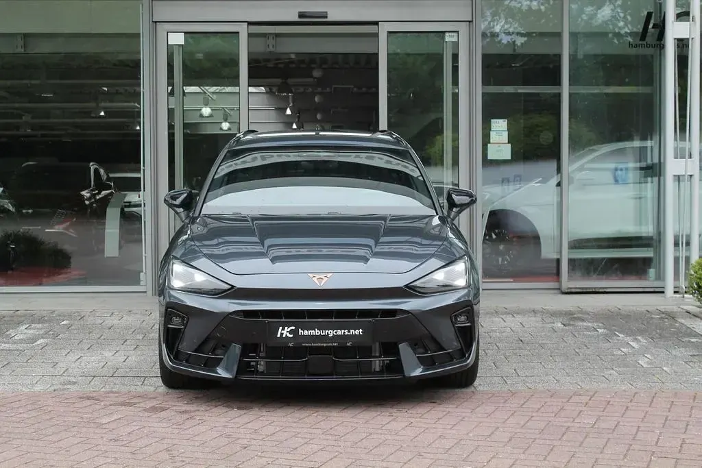 Neu Cupra Leon Basis 150 PS (110 kW) 2026 S7  magnetic tech metallic Kombi
