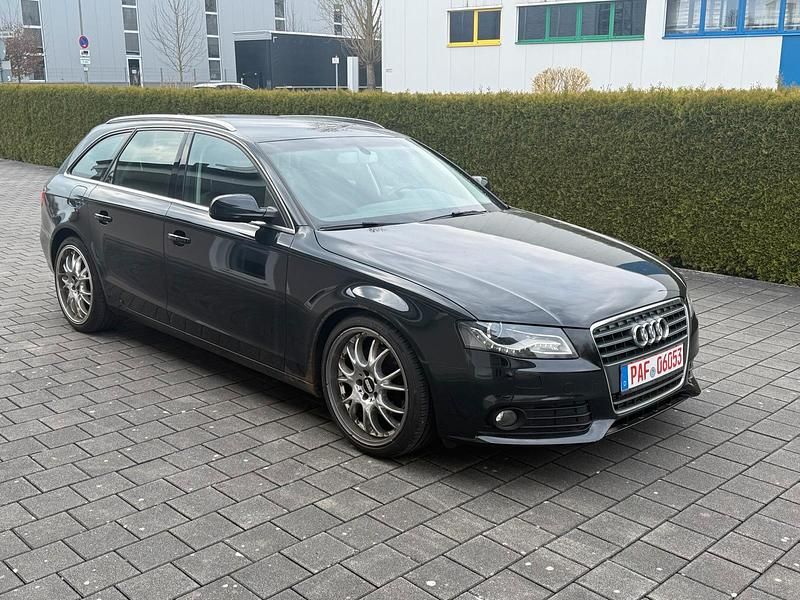 Gebraucht Audi A4 160 PS (117 kW) 2010 Schwarz Kombi