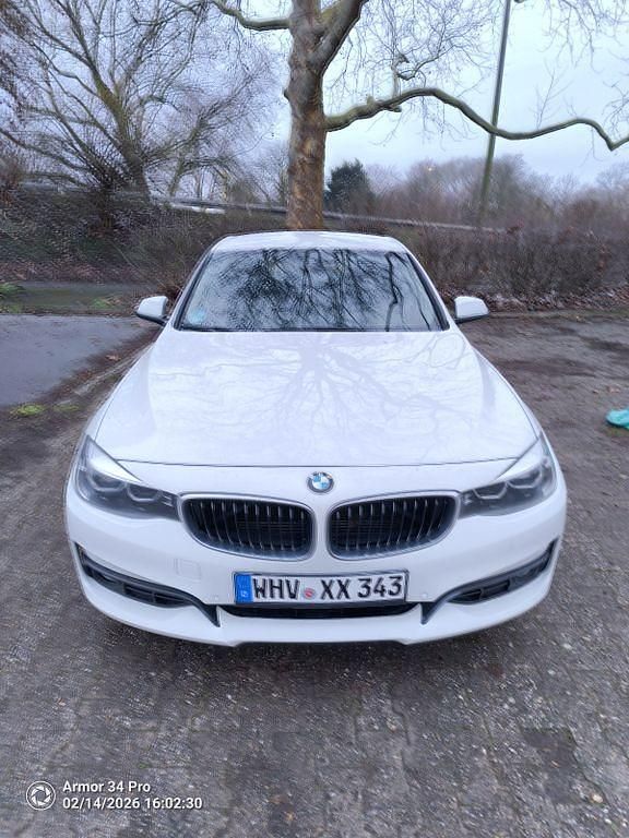 Gebraucht BMW 320 Advantage 184 PS (135 kW) 2018 Weiß Limousine