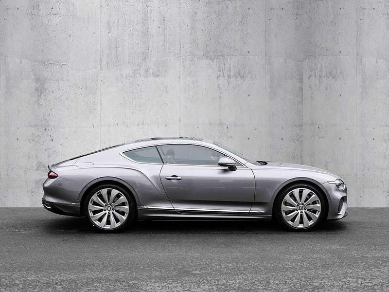 Neu Bentley Continental 680 PS (500 kW) 2025 Silver tempest Coupé