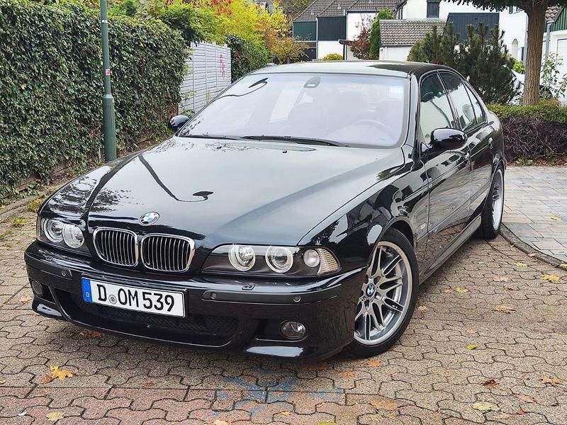 Schwarz Gebraucht 2001 BMW M5 Sport Line Limousine | 37.990 € (Etwas zu teuer) - Bild 1/4