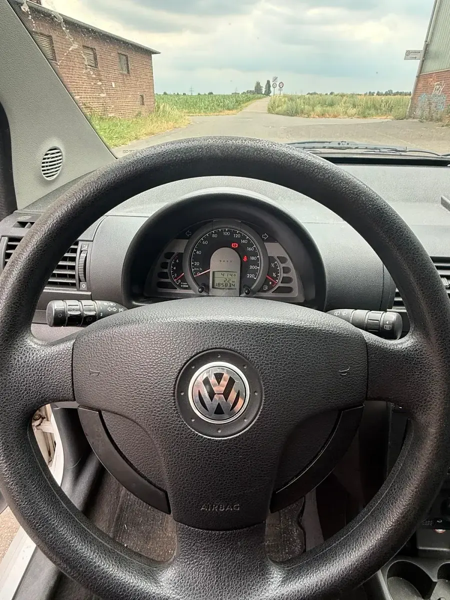 Gebraucht VW Fox 55 PS (40 kW) 2009 Weiß Kleinwagen