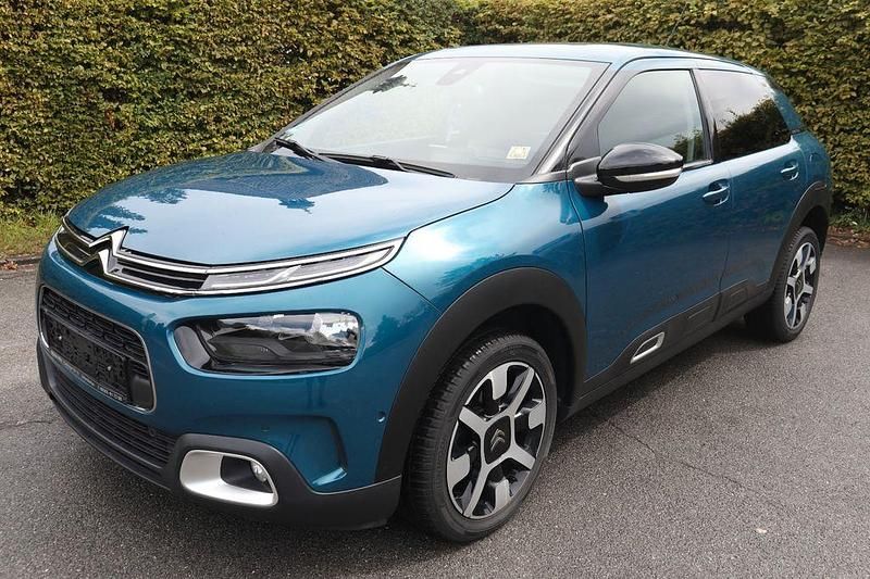 Grün Gebraucht 2018 Citroën C4 Cactus Shine Kleinwagen | 12.700 € (Fairer Preis) - Bild 1/4