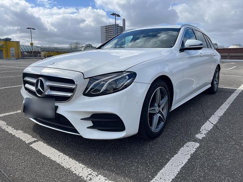 Gebraucht Mercedes E200 AMG line 197 PS (144 kW) 2020 Weiß Kombi