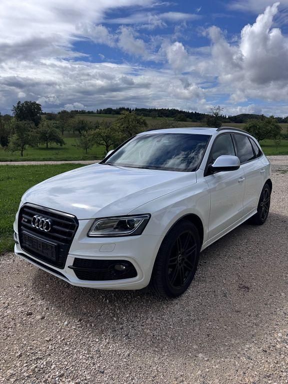 Weiß Gebraucht 2017 Audi SQ5 Competition SUV | 30.000 € (Teuer) - Bild 1/4