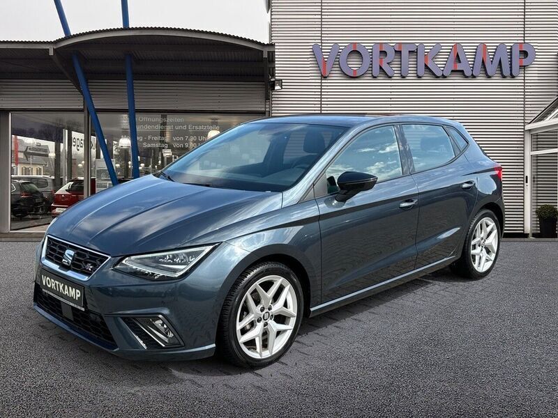 Magnetic tech (grau) Gebraucht 2020 Seat Ibiza FR Limousine | 15.980 € (Fairer Preis) - Bild 1/4