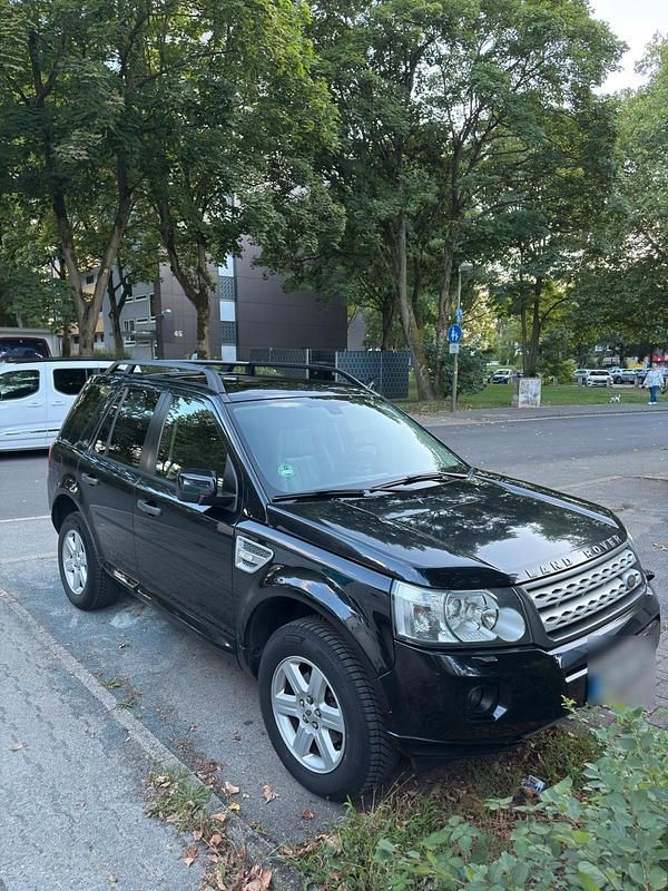 Schwarz Gebraucht 2011 Land Rover Freelander 2 SUV | 9.500 € (Teuer) - Bild 1/4