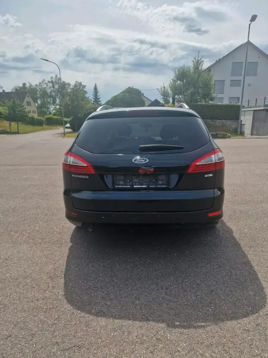 Gebraucht Ford Mondeo 140 PS (102 kW) 2008 Schwarz Kombi