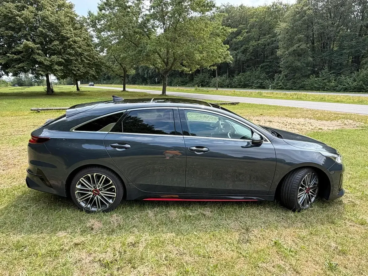 Gebraucht Kia ProCeed 200 PS (147 kW) 2021 Grau Kombi