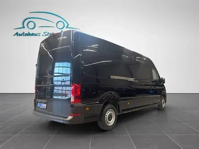 Gebraucht VW Crafter 140 PS (102 kW) 2024 Schwarz Van