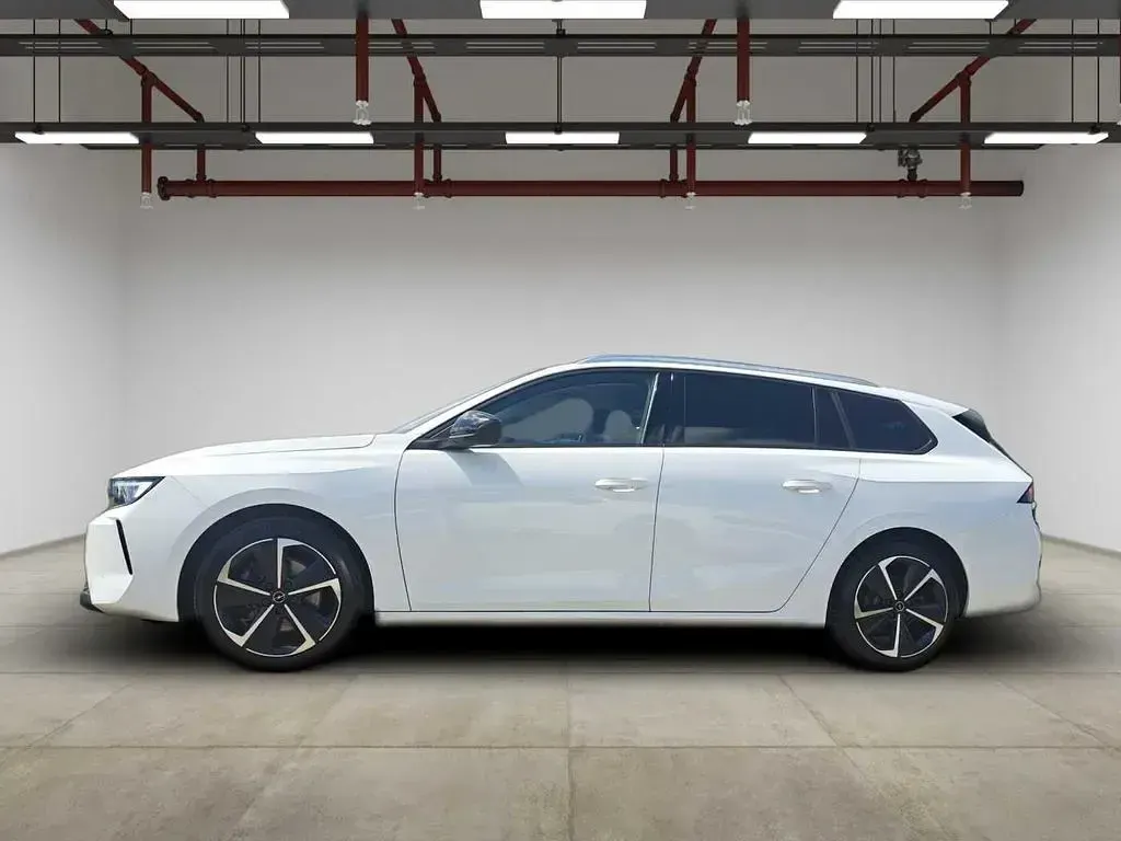 Gebraucht Opel Astra Business Elegance 131 PS (96 kW) 2024 Weiß Kleinwagen