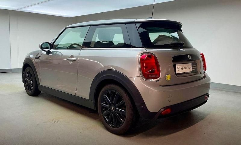 Gebraucht Mini Cooper SE Classic 135 kW (184 PS) 2024 Silber Kleinwagen