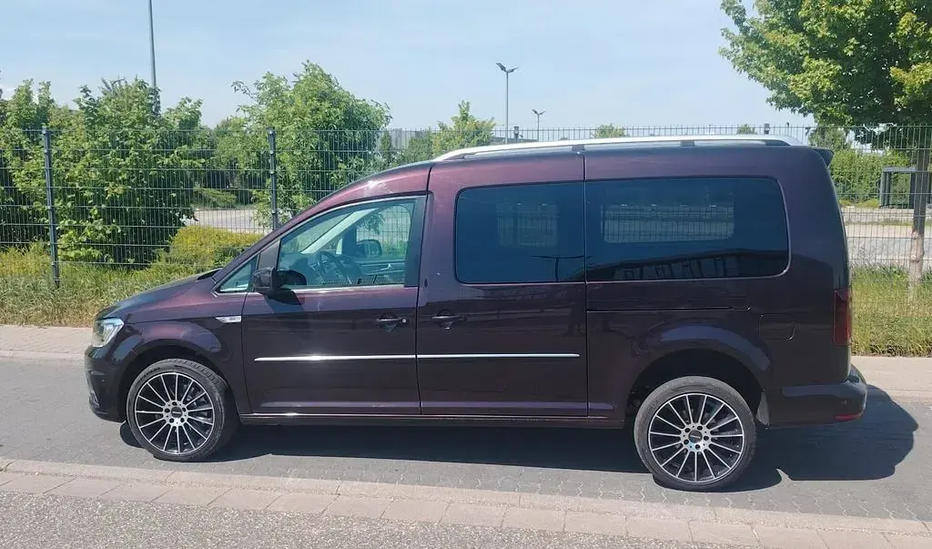 Second-hand VW Caddy Maxi Highline 150 CP (110 kW) 2016 Mov Monovolum