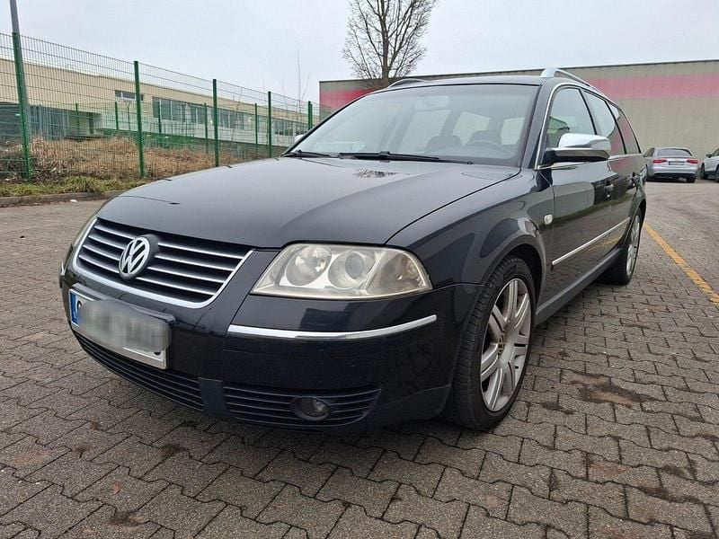 Schwarz Gebraucht 2002 VW Passat Highline Kombi | 3.300 € (Fairer Preis) - Bild 1/4
