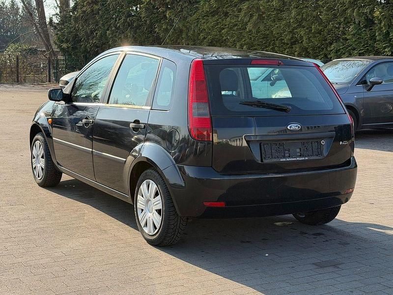 Gebraucht Ford Fiesta 60 PS (44 kW) 2004 Schwarz Kleinwagen
