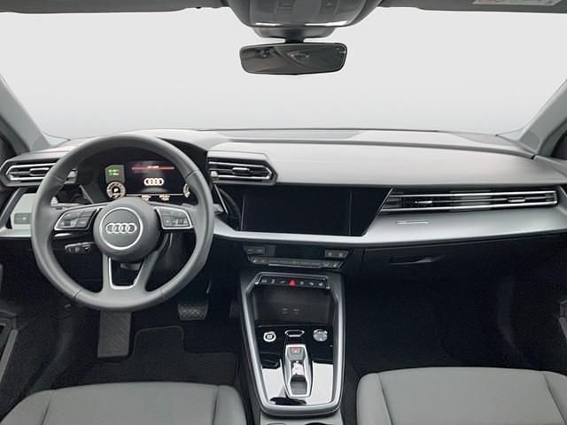 Gebraucht Audi A3 Sportback e-tron 204 PS (150 kW) 2025 Weiss Kleinwagen