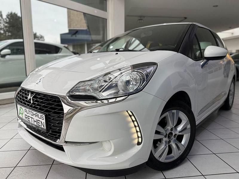 Weiß Gebraucht 2018 DS Automobiles DS3 So Chic Kleinwagen | 6.990 € (Guter Preis) - Bild 1/4