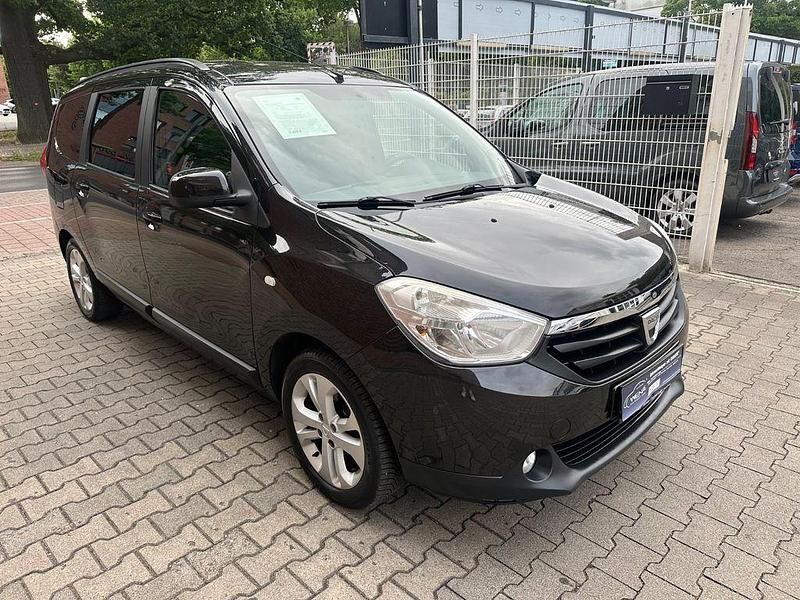 Schwarz Gebraucht 2013 Dacia Lodgy Lauréate Van / Kleinbus | 6.990 € (Etwas zu teuer) - Bild 1/4