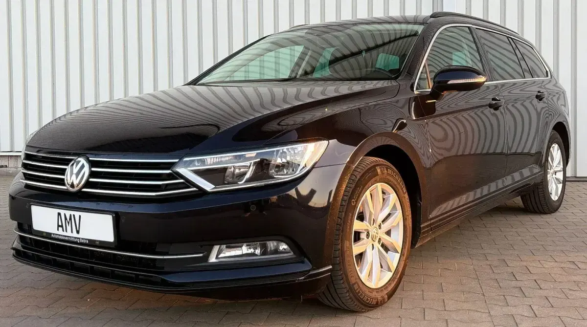 Gebraucht VW Passat Comfortline 150 PS (110 kW) 2016 Schwarz Kombi