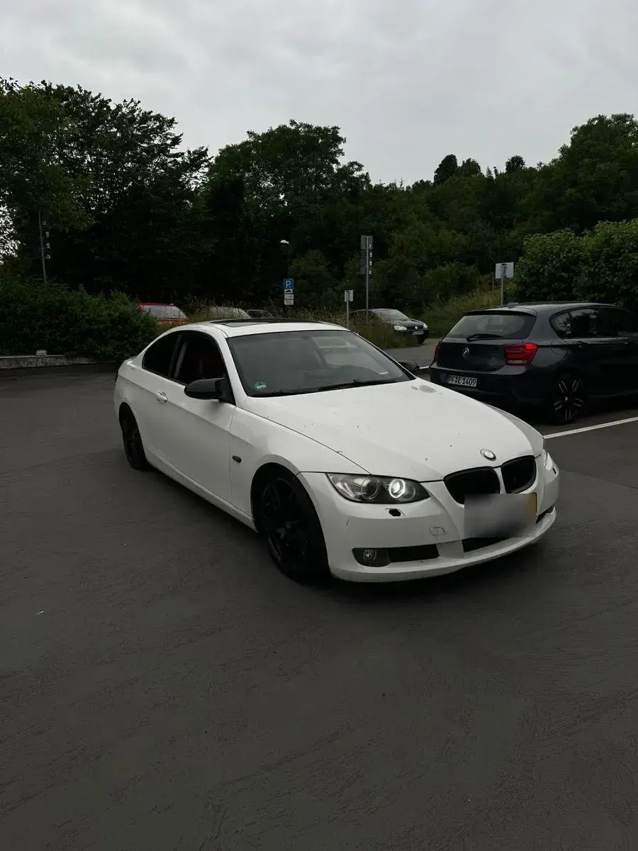 Gebraucht BMW 335 Basis 306 PS (225 kW) 2007 Weiß Coupé