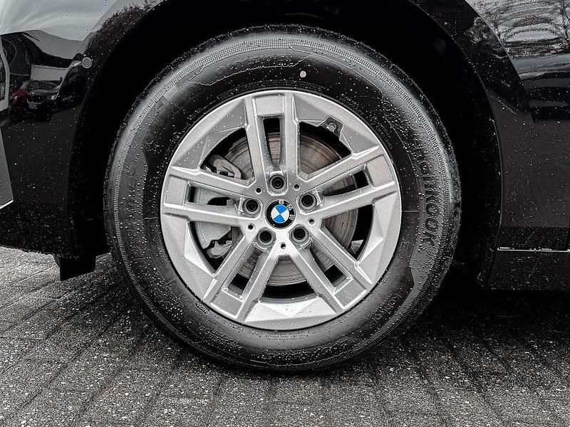 Neu BMW 218 Active Tourer 136 PS (100 kW) 2026 Schwarz Van / Kleinbus