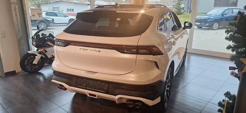 Neu DFSK Forthing 5 177 PS (130 kW) 2025 Weiß SUV