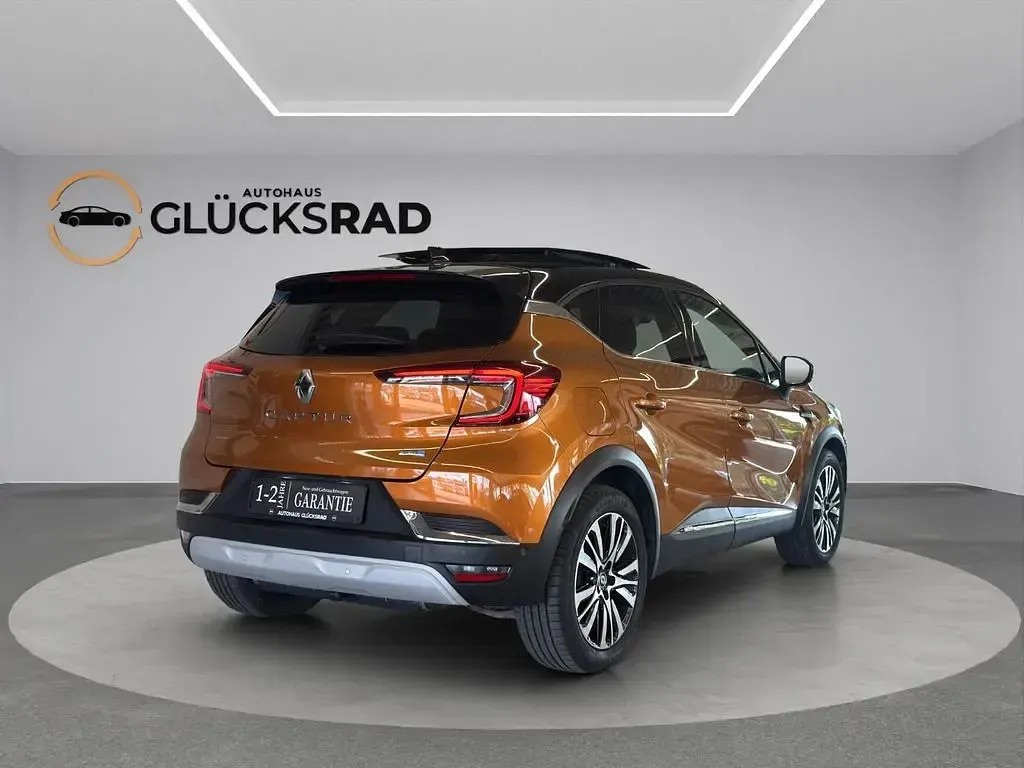 Usata Renault Captur Initiale 91 CV (66 kW) 2021 Oro SUV