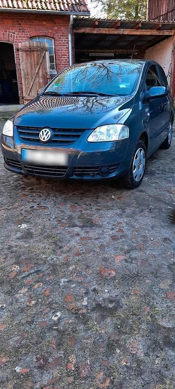 Gebraucht VW Fox 55 PS (40 kW) 2009 Grau Kleinwagen
