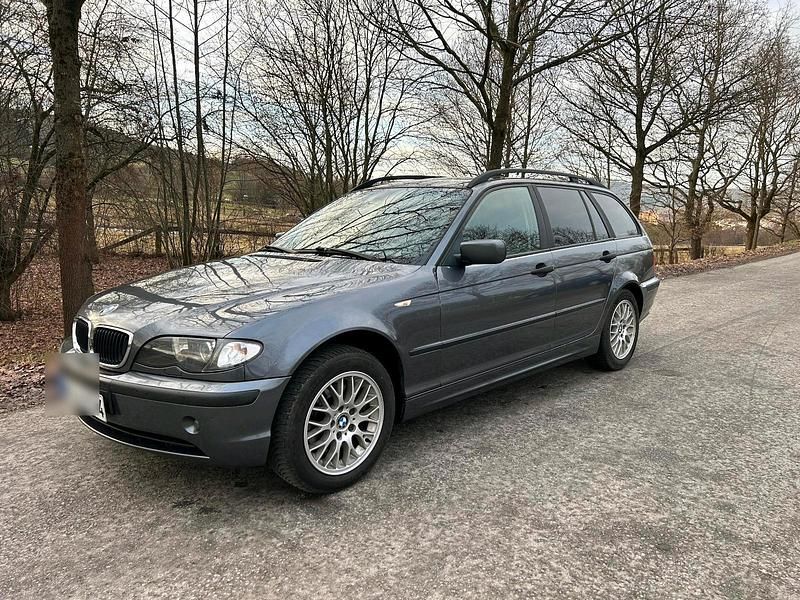 Gebraucht BMW 320 150 PS (110 kW) 2001 Silber Kombi