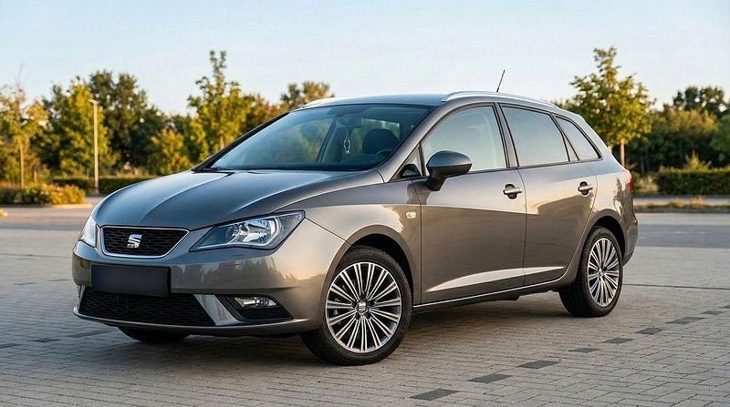 Grau Gebraucht 2015 Seat Ibiza ST CONNECT Kombi | 13.490 € (Teuer) - Bild 1/4