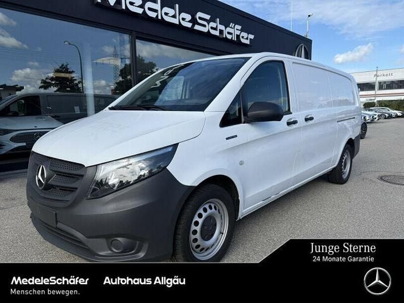 Weiss Gebraucht 2021 Mercedes e-Vito Van / Kleinbus | 15.292 € (Fairer Preis) - Bild 1/4
