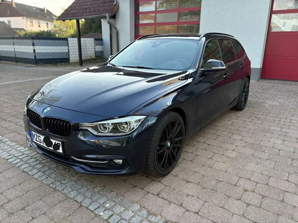 Gebraucht BMW 320 Sport Line 190 PS (139 kW) 2015 Kombi